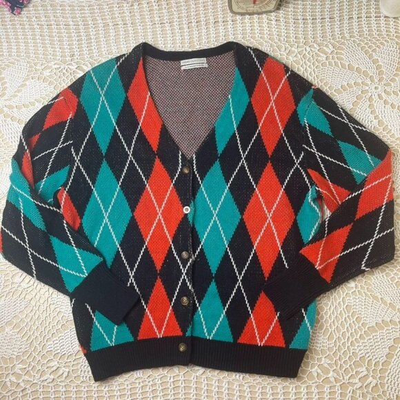 Urban Outfitters Sweaters - Euc Urban Outfitters Women’s Medium Logan Button Down Cardigan Plaid Sweater